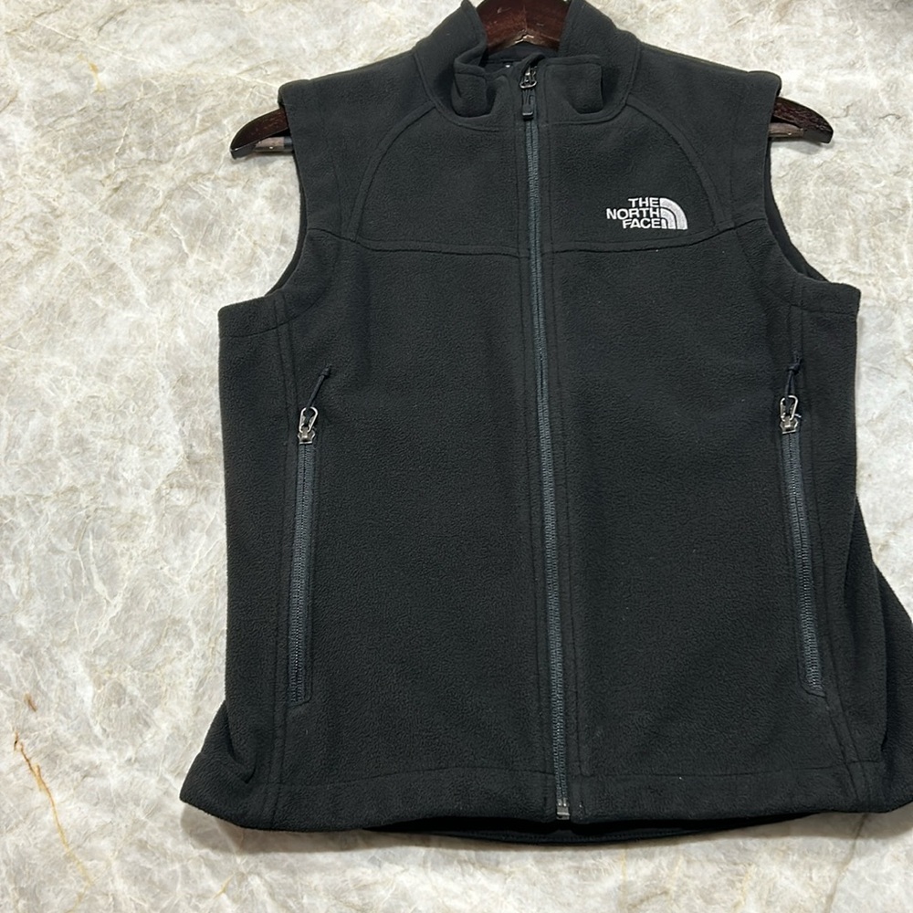 Women’s small The North Face vest